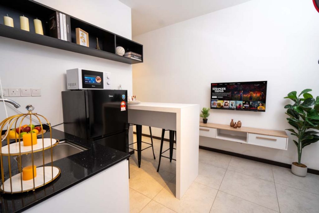 Neu Suites @ 3rdNvenue TV Room