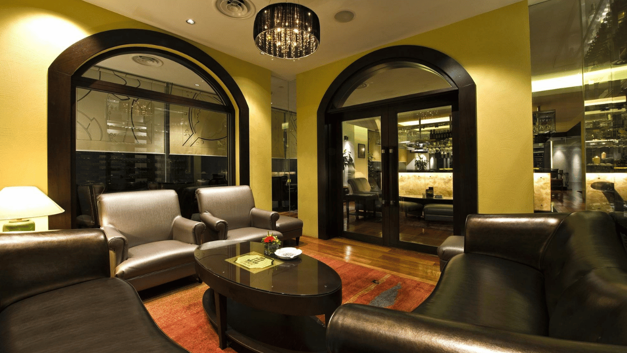 Trinidad Cigar Club Eastin Hotel 1